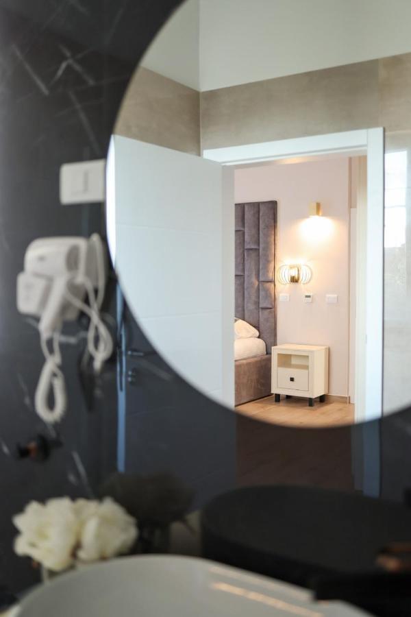 Castello Exclusive Rooms With Breakfast - By Ta Leut Agency Привлака Екстериор снимка
