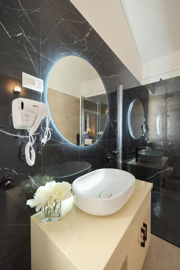 Castello Exclusive Rooms With Breakfast - By Ta Leut Agency Привлака Екстериор снимка