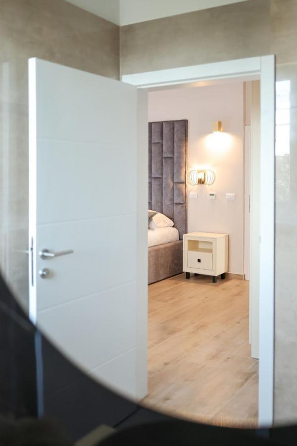 Castello Exclusive Rooms With Breakfast - By Ta Leut Agency Привлака Екстериор снимка