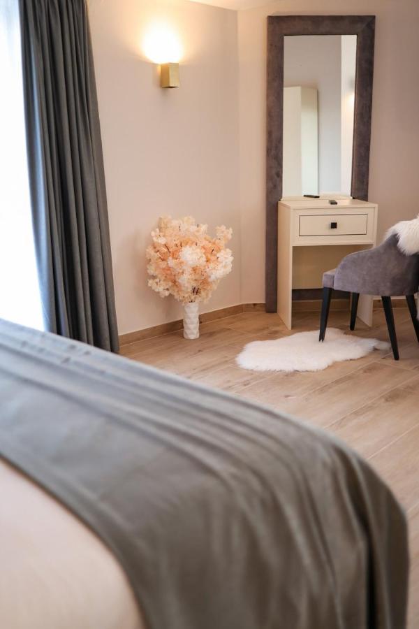 Castello Exclusive Rooms With Breakfast - By Ta Leut Agency Привлака Екстериор снимка
