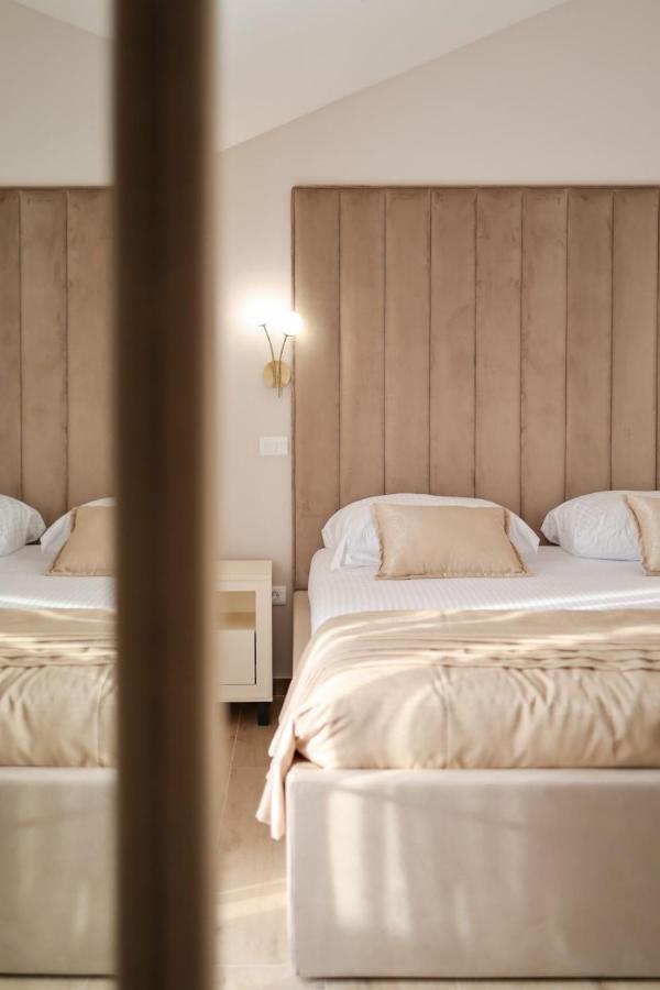 Castello Exclusive Rooms With Breakfast - By Ta Leut Agency Привлака Екстериор снимка