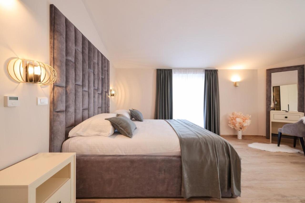 Castello Exclusive Rooms With Breakfast - By Ta Leut Agency Привлака Екстериор снимка